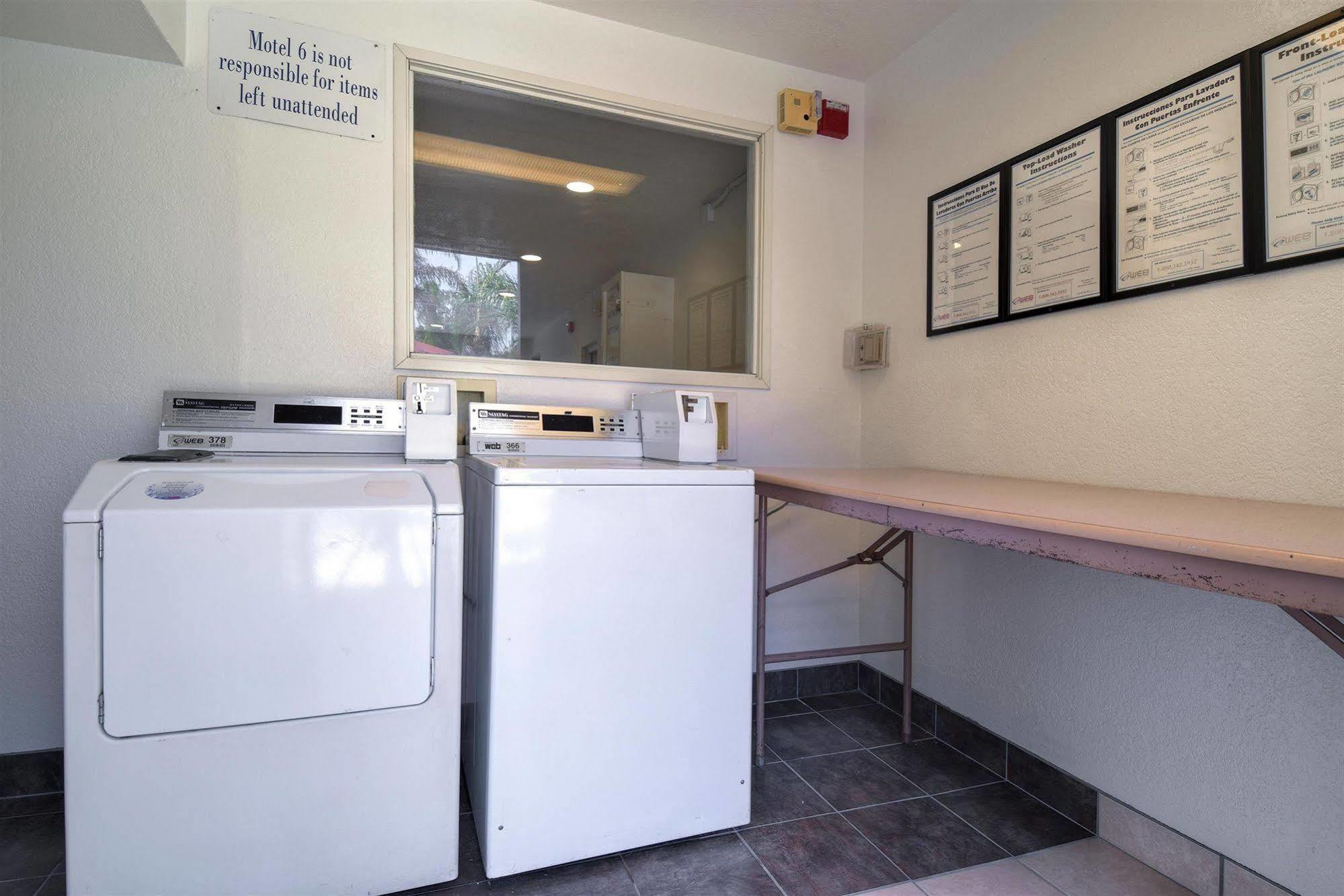 Motel 6-Jurupa Valley, Ca - Riverside West Exterior photo