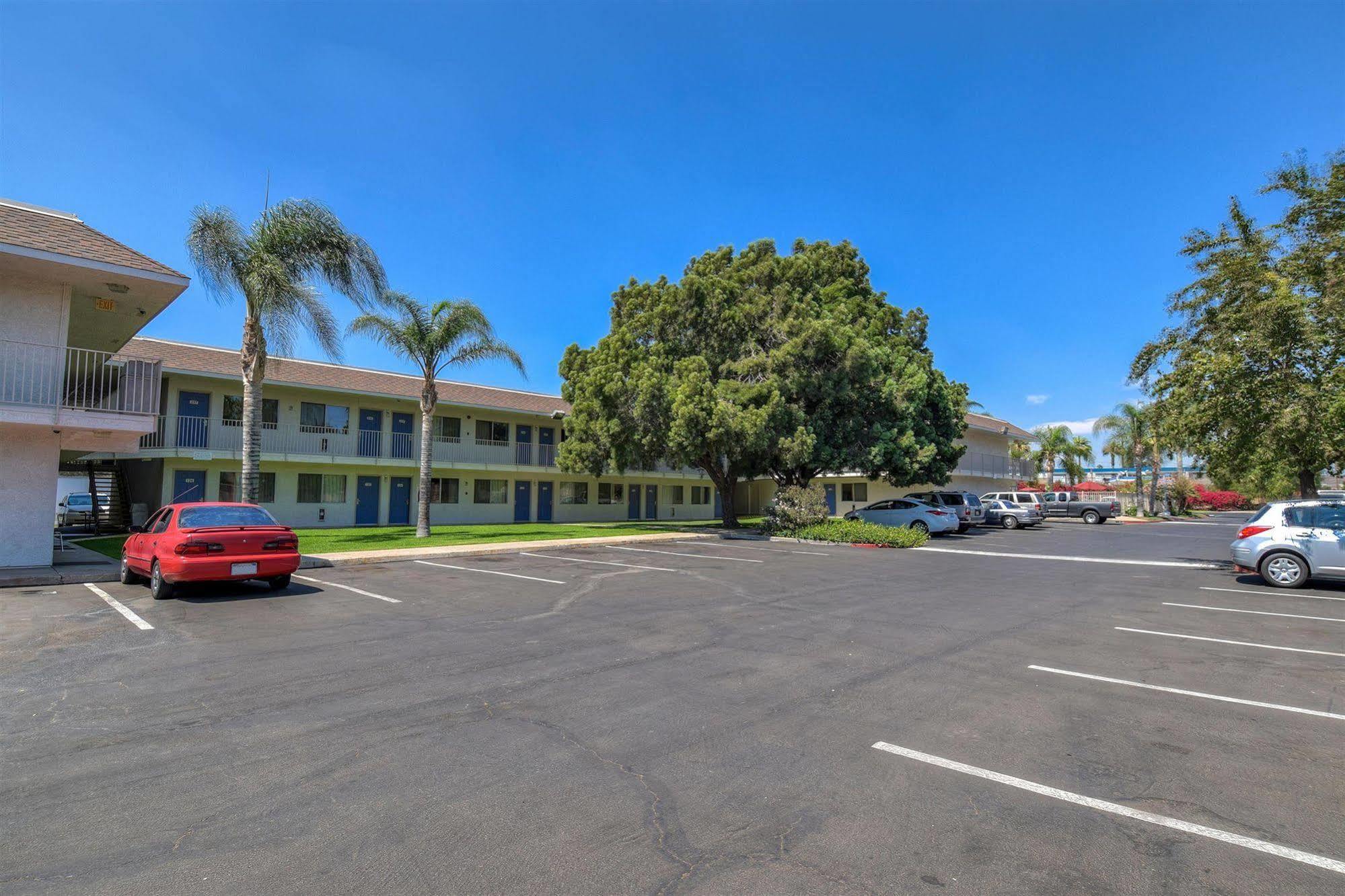 Motel 6-Jurupa Valley, Ca - Riverside West Exterior photo